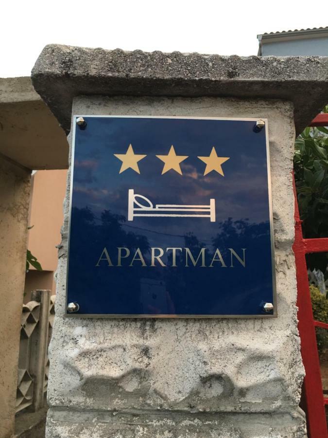 Blue Moon Apartments Rijeka Eksteriør billede